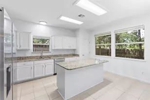 4228 Columbine Dr, Austin, TX 78727 - Photo 6