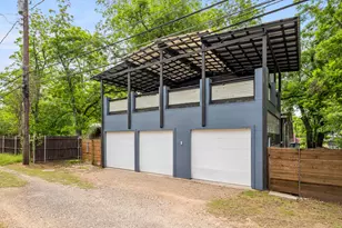 2202 Garden St, Austin, TX 78702 - Photo 24