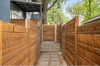 2202 Garden Street #B, Austin, TX 78702 - Photo 18