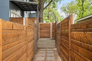 2202 Garden St, Austin, TX 78702 - Photo 18
