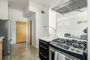 2202 Garden St, Austin, TX 78702 - Photo 10