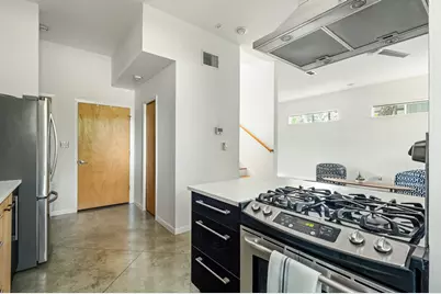 2202 Garden Street #B, Austin, TX 78702 - Photo 10