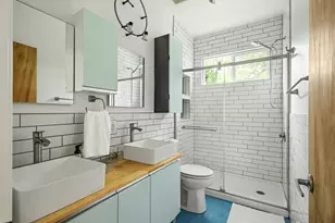 2202 Garden St, Austin, TX 78702 - Photo 16