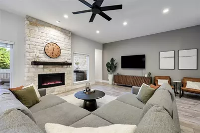 2111 American Drive, Lago Vista, TX 78645 - Photo 8