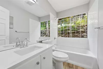 7 Hull Circle Drive, Austin, TX 78746 - Photo 14