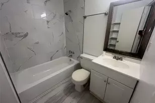 807 Lloyd Ln, Elgin, TX 78621 - Photo 2