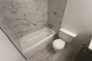 807 Lloyd Ln, Elgin, TX 78621 - Photo 10