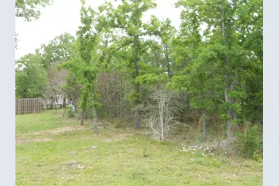 441 Tom Tom, Smithville, TX 78957 - Photo 16