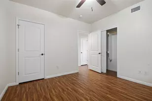 302 W San Antonio St, San Marcos, TX 78666 - Photo 32