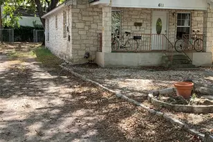 611 W Live Oak St, Austin, TX 78704 - Photo 2