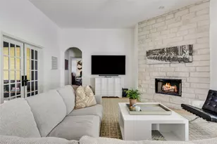 136 Territory Dr, Bastrop, TX 78602 - Photo 4