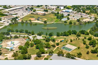 1007 Kimbro Street, Taylor, TX 76574 - Photo 30