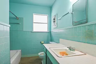 1007 Kimbro St, Taylor, TX 76574 - Photo 14