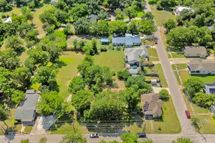 1007 Kimbro St, Taylor, TX 76574 - Photo 28