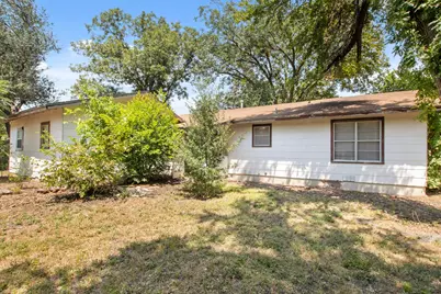 1007 Kimbro Street, Taylor, TX 76574 - Photo 20