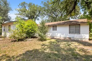 1007 Kimbro St, Taylor, TX 76574 - Photo 20