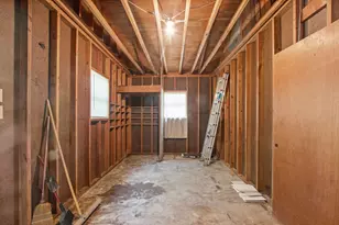 1007 Kimbro St, Taylor, TX 76574 - Photo 24