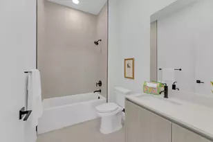 2209 S 1st St, Austin, TX 78704 - Photo 24