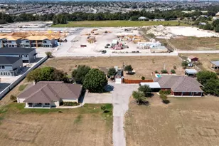 8000 County Road 110 Rd, Round Rock, TX 78665 - Photo 6