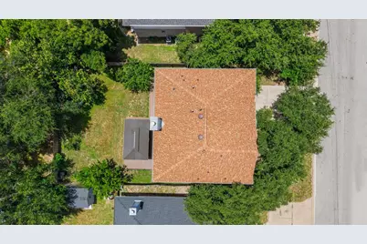 706 Hilltop Drive, Leander, TX 78641 - Photo 18