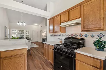 109 Prairie Springs Cove, Georgetown, TX 78626 - Photo 12