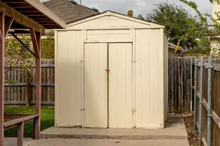 10908 Night Camp Dr, Austin, TX 78754 - Photo 14