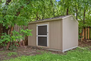 804 Ash St, Georgetown, TX 78626 - Photo 32