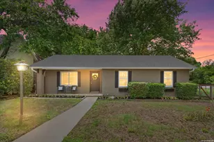804 Ash St, Georgetown, TX 78626 - Photo 2