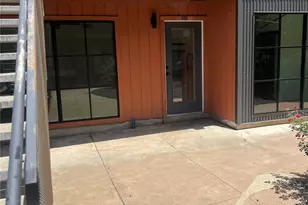 400 E 30th St, Austin, TX 78705 - Photo 12