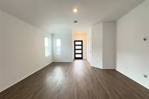 104 Milliner Loop, Hutto, TX 78634 - Photo 2