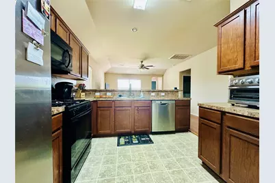 7521 Cedar Edge Drive, Austin, TX 78744 - Photo 4
