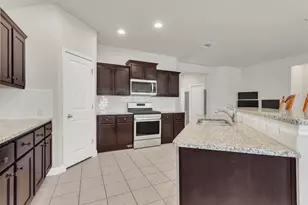 124 Sage Meadows Dr, San Marcos, TX 78666 - Photo 12