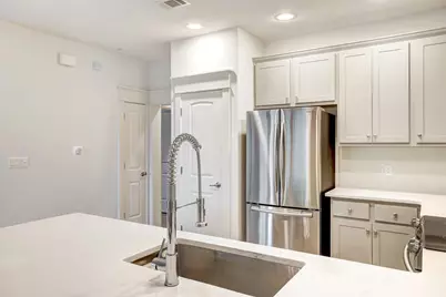 6712 Lantern View Drive #303, Jonestown, TX 78645 - Photo 10