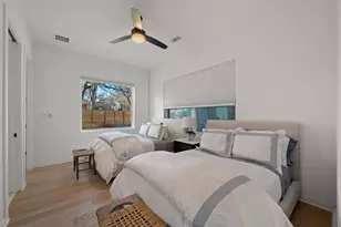 910 Nalide St, Austin, TX 78745 - Photo 18