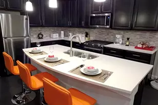 807 E 16th St, Austin, TX 78702 - Photo 4