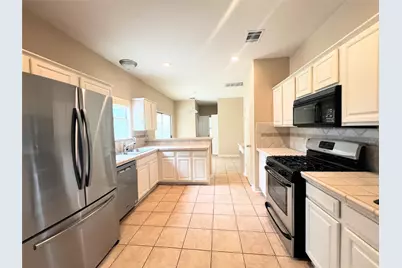 12416 Beartrap Lane, Austin, TX 78729 - Photo 10