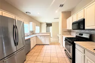 12416 Beartrap Ln, Austin, TX 78729 - Photo 10