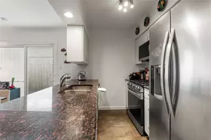 1706 Royal Hill Dr, Austin, TX 78741 - Photo 10