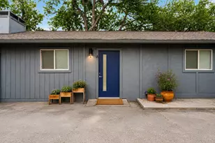 1706 Royal Hill Dr, Austin, TX 78741 - Photo 2
