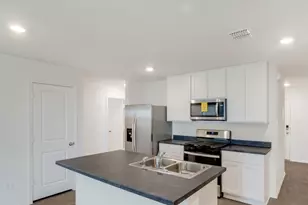 149 Schuenemann Wy, Uhland, TX 78640 - Photo 6