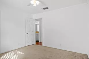 7124 Quimper Ln, Austin, TX 78749 - Photo 10