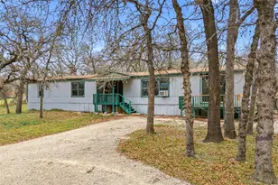 840 Oak Tree Rd, Seguin, TX 78155 - Photo 2