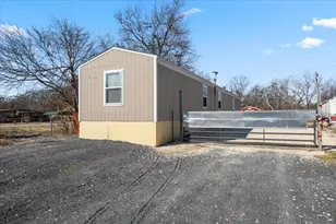 341 SW Front St, Bartlett, TX 76511 - Photo 1