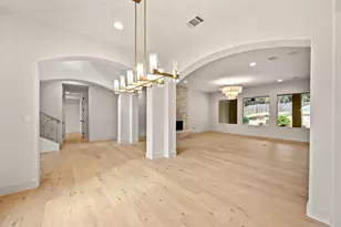 2800 Barton Point Dr, Austin, TX 78733 - Photo 4