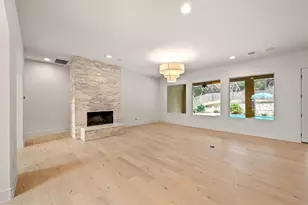 2800 Barton Point Dr, Austin, TX 78733 - Photo 6