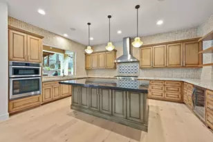 2800 Barton Point Dr, Austin, TX 78733 - Photo 10