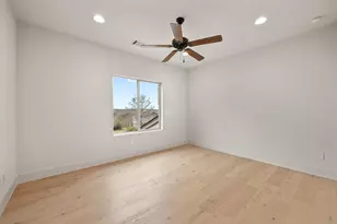 2800 Barton Point Dr, Austin, TX 78733 - Photo 26