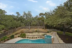 2800 Barton Point Dr, Austin, TX 78733 - Photo 32
