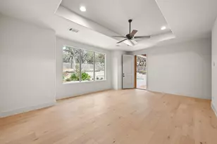 2800 Barton Point Dr, Austin, TX 78733 - Photo 14