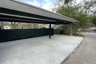 2203 Walsh Tarlton Ln, Austin, TX 78746 - Photo 12